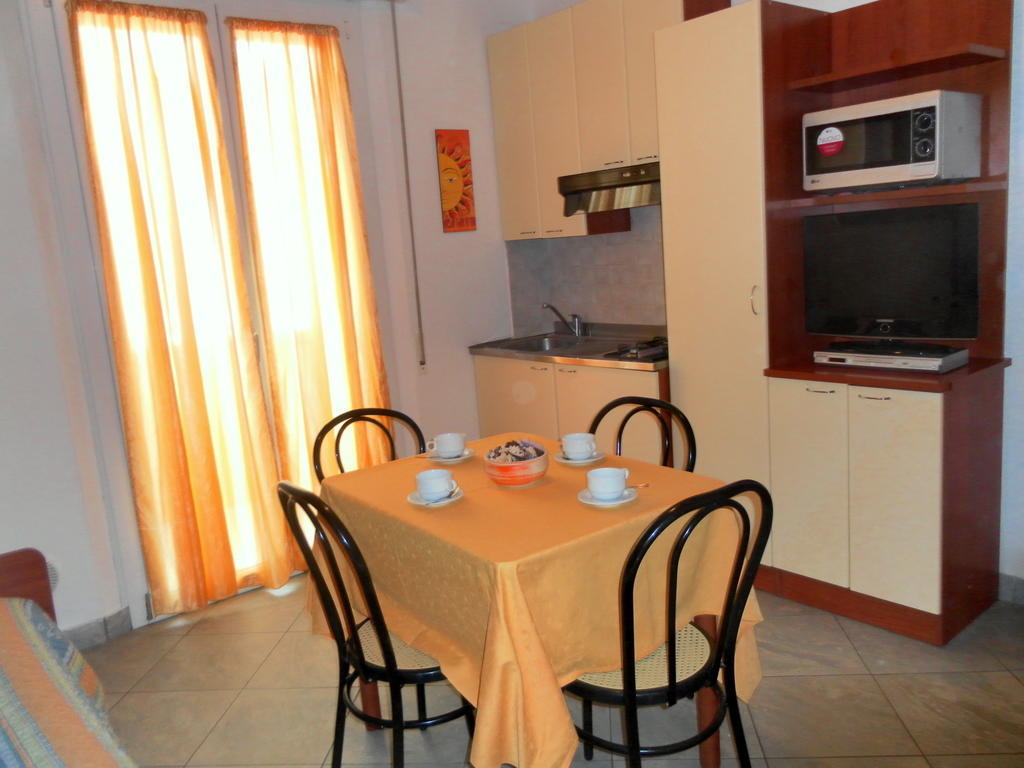 Residence Carioca Ρίμινι Δωμάτιο φωτογραφία