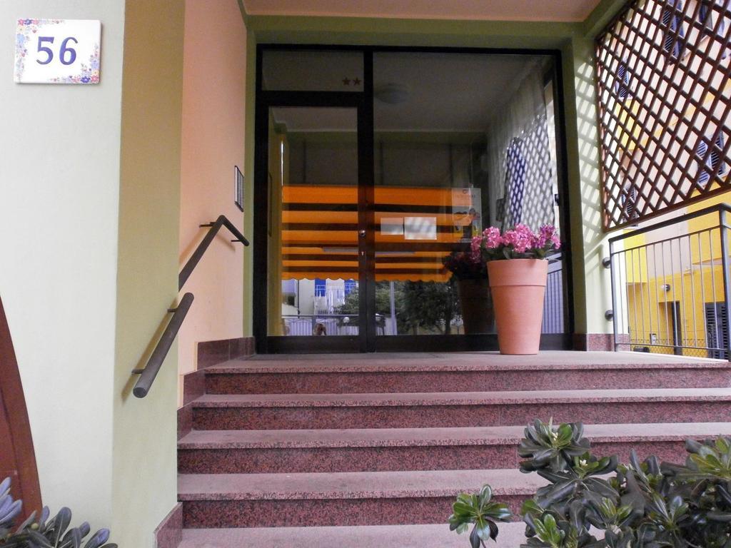 Residence Carioca Ρίμινι Εξωτερικό φωτογραφία