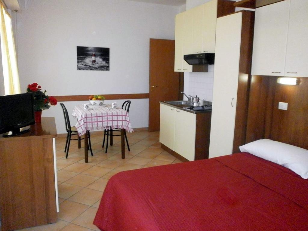 Residence Carioca Ρίμινι Δωμάτιο φωτογραφία