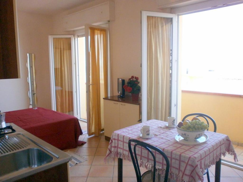 Residence Carioca Ρίμινι Δωμάτιο φωτογραφία