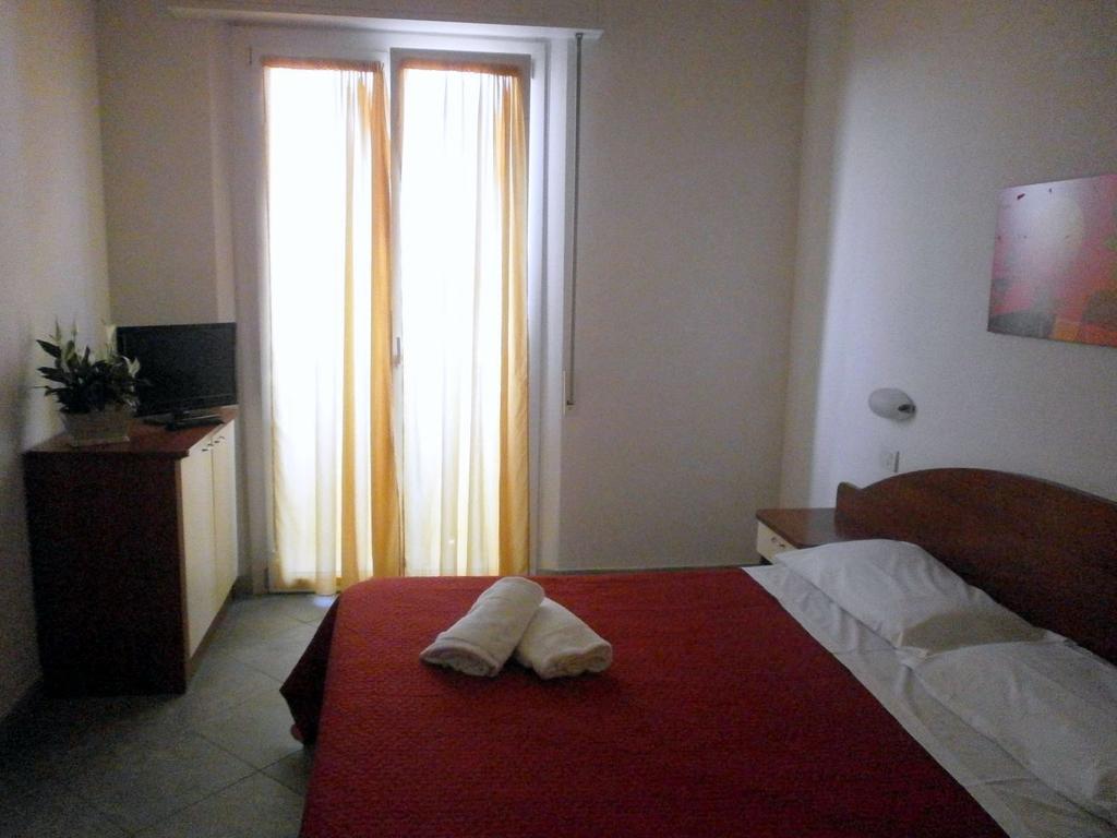 Residence Carioca Ρίμινι Δωμάτιο φωτογραφία