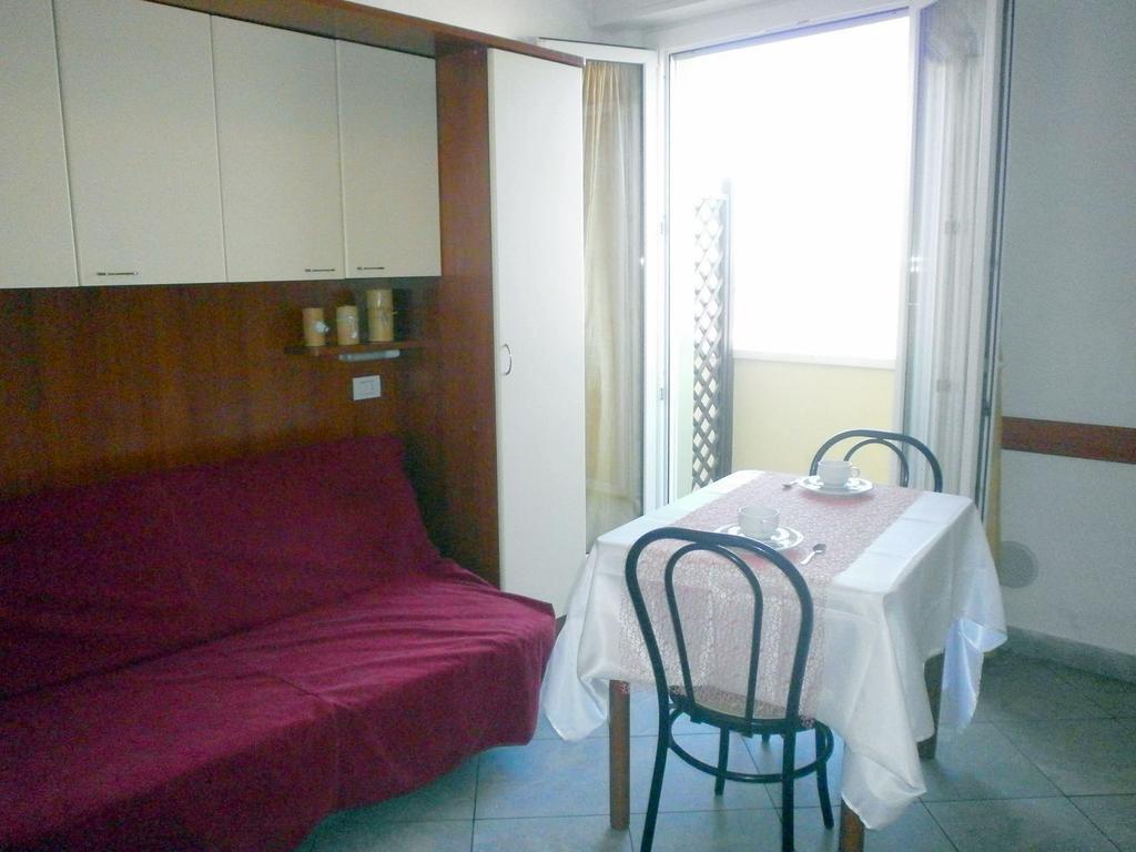 Residence Carioca Ρίμινι Δωμάτιο φωτογραφία